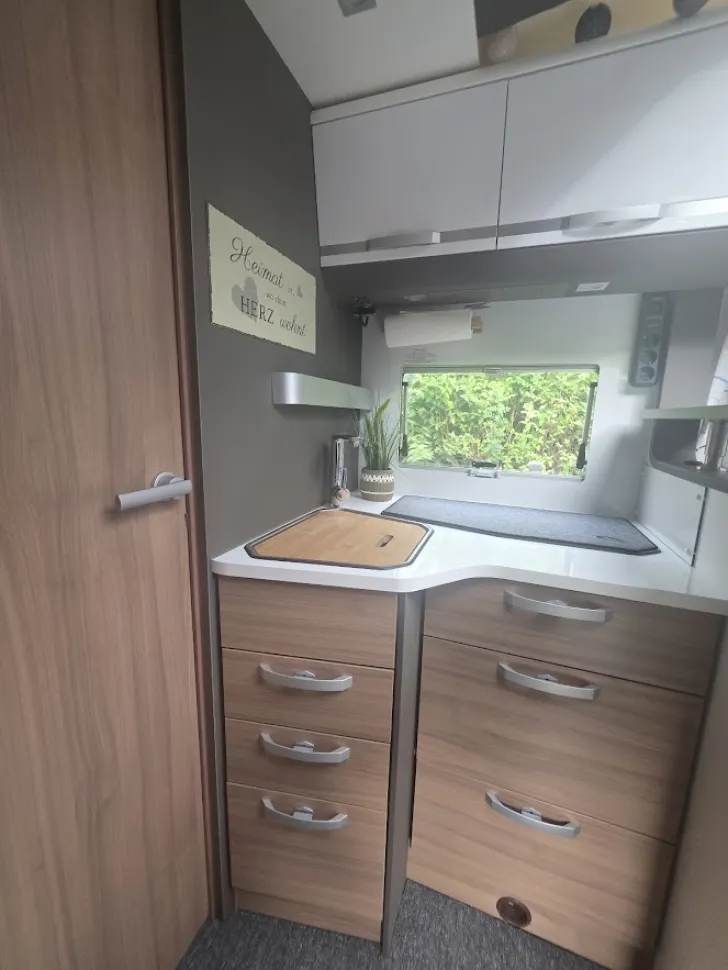 Grundriss Nacht Adria Coral 670 SL Plus*Hubst.
