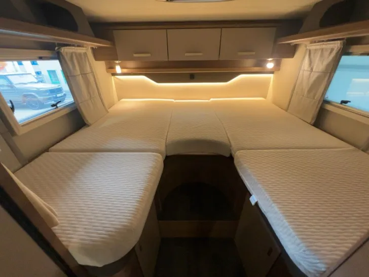 Fahrzeugbild Knaus LIVE TI 650 MEG 9-GANG-AUTOMATIK/EINZELBETTEN #13