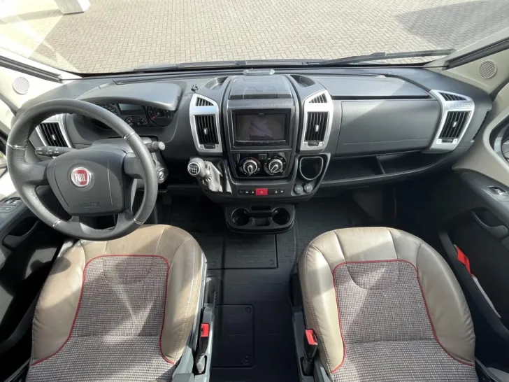 Fahrzeugbild Malibu Van Charming GT 640 LE RB #19