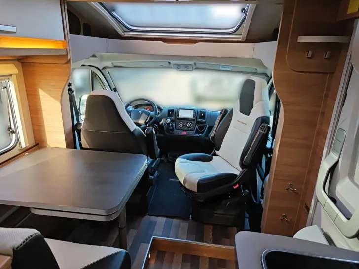Fahrzeugbild Weinsberg CaraCompact 600 MF Edition [PEPPER] #11