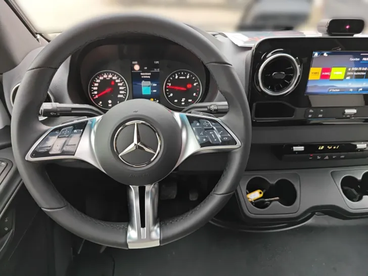 Fahrzeugbild Weinsberg CaraCompact MB EDITION PEPPER 640 MEG #8