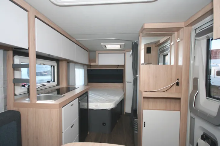 Fahrzeugbild Knaus Sport 450 FU #6