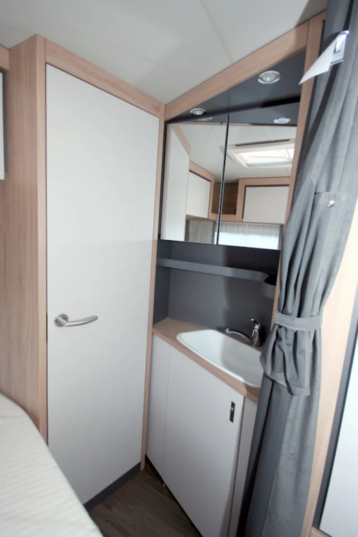 Fahrzeugbild Knaus Sport 450 FU #8