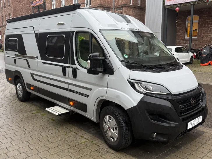 Fahrzeugbild Adria Twin Plus 640 SGX Automatik, 140PS #1