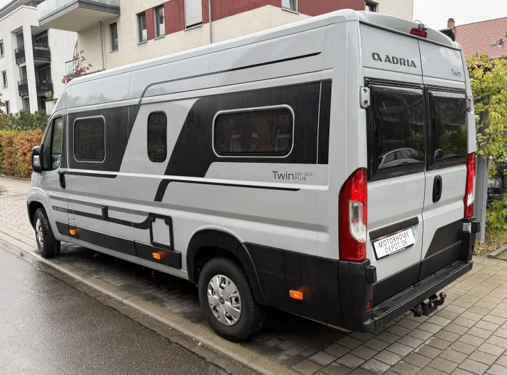 Fahrzeugbild Adria Twin Plus 640 SGX Automatik, 140PS #2
