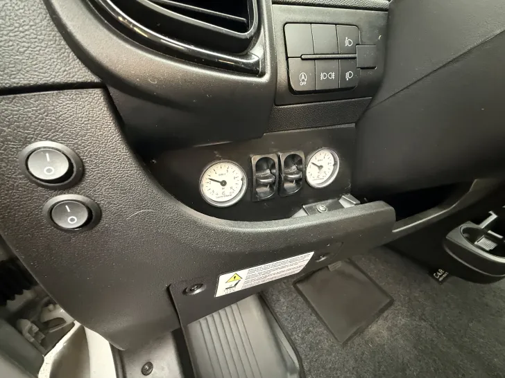 Fahrzeugbild Adria Twin Plus 640 SGX Automatik, 140PS #12