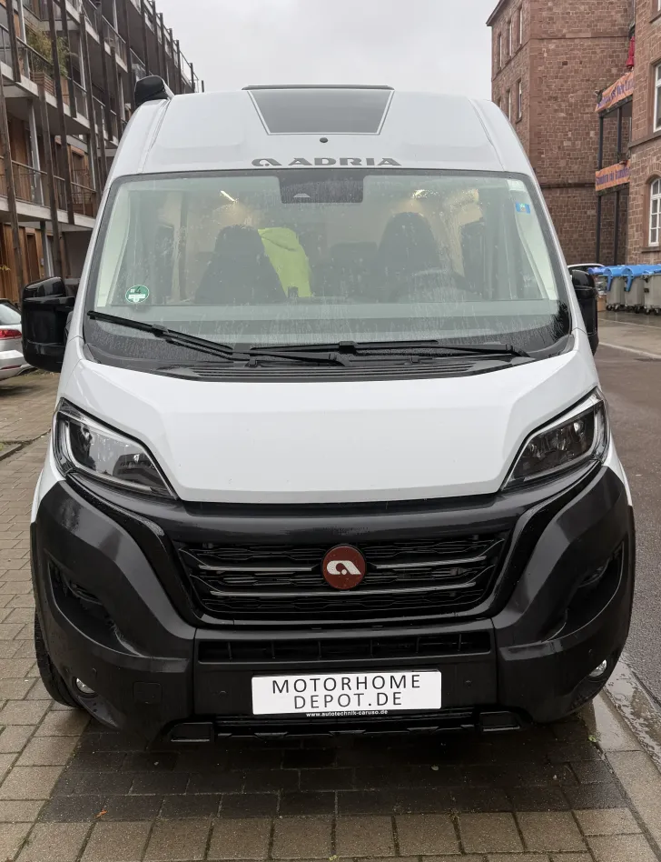 Fahrzeugbild Adria Twin Plus 640 SGX Automatik, 140PS #13