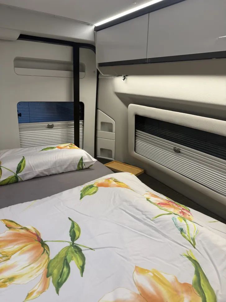 Fahrzeugbild Adria Twin Plus 640 SGX Automatik, 140PS #18