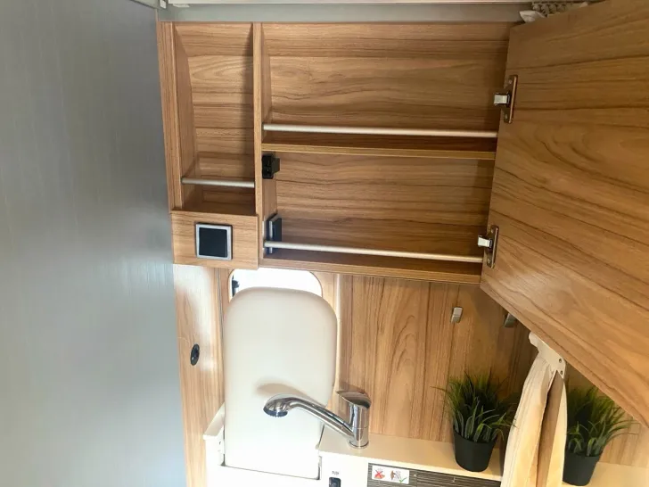 Fahrzeugbild Hymer Ayers Rock Fiat Schlafdach,Automatik,D-Heizung #14
