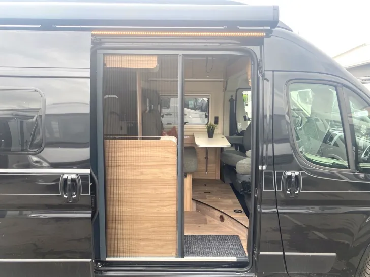 Fahrzeugbild Hymer Ayers Rock Fiat Schlafdach,Automatik,D-Heizung #20