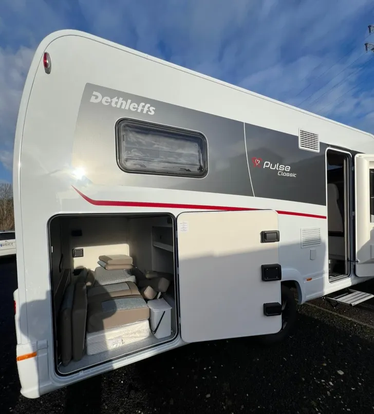 Fahrzeugbild Dethleffs Pulse Classic 90 T 7051 EBL *Klima*Navi*SAT*Solar #6