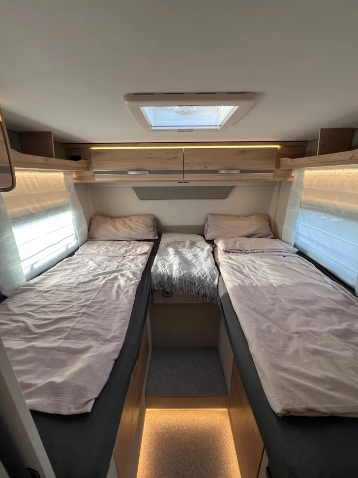 Fahrzeugbild Dethleffs Pulse Classic 90 T 7051 EBL *Klima*Navi*SAT*Solar #13