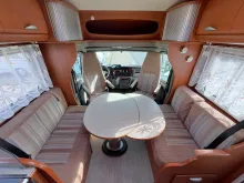 Fahrzeugbild Pilote Explorateur 715 #5