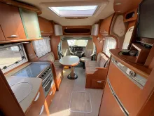 Fahrzeugbild Pilote Explorateur 715 #20