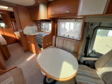 Fahrzeugbild Pilote Explorateur 715 #26