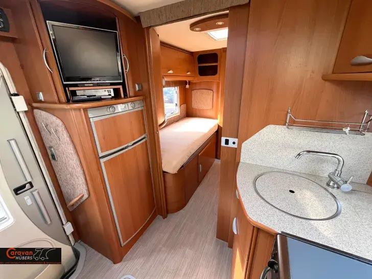 Fahrzeugbild Pilote Explorateur 715 #28