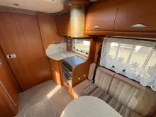 Fahrzeugbild Pilote Explorateur 715 #37
