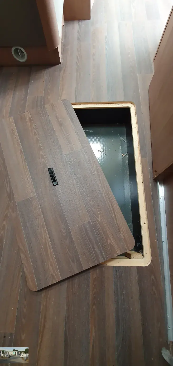 Fahrzeugbild Bürstner Lyseo T 728 G 2x TV, Markise, Klima, Solar #34