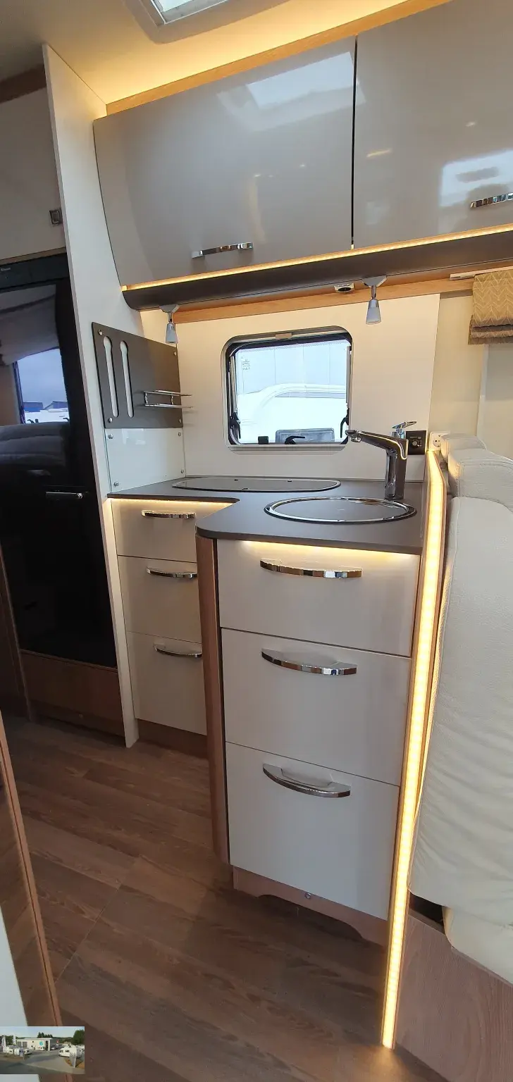 Fahrzeugbild Bürstner Lyseo T 728 G 2x TV, Markise, Klima, Solar #40