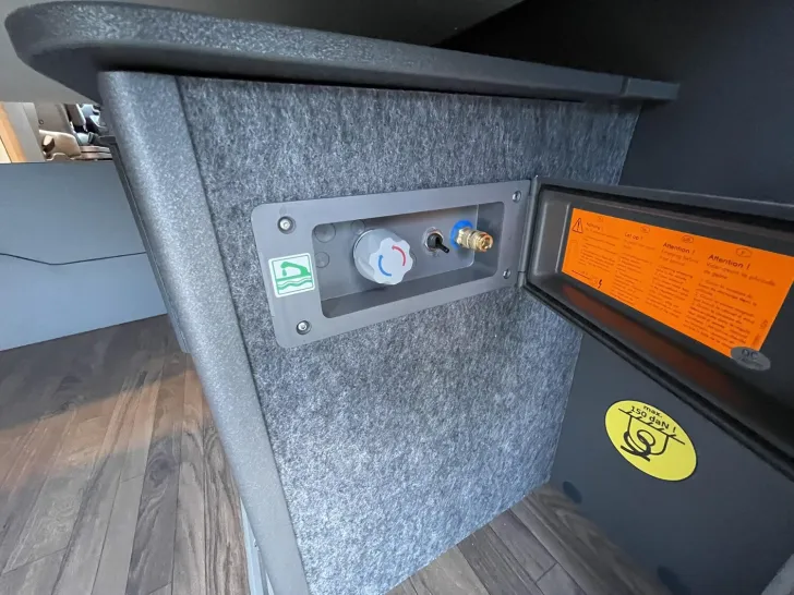 Fahrzeugbild Knaus BoxLife PLATINUM SELECTION 600 MQ Außendusche #11