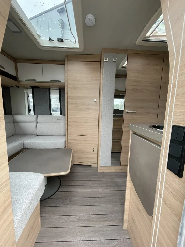 Fahrzeugbild Knaus Südwind BLACK SELECTION 500 EU Einzelbetten #8