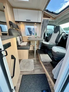 Fahrzeugbild Sunlight VAN  V66 Adventure #7