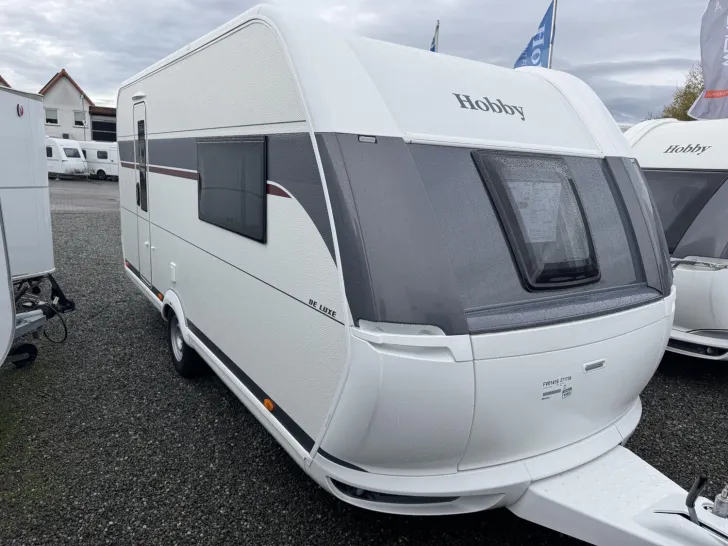 Fahrzeugbild Hobby De Luxe 460 SFf Modell 2027! 1500kg KingSizeBett #1