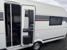 Fahrzeugbild Hobby De Luxe 460 SFf Modell 2027! 1500kg KingSizeBett #7