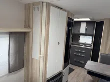 Fahrzeugbild Hobby De Luxe 460 SFf Modell 2027! 1500kg KingSizeBett #12