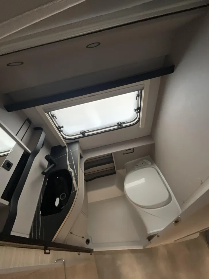 Fahrzeugbild Hymer Eriba Eriba Touring 542 Mover, Silver-Edition, MJ27 #12
