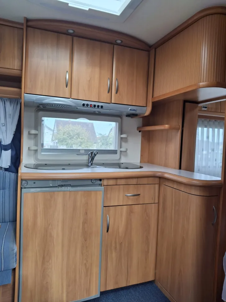 Fahrzeugbild Hobby De Luxe 460 UFe Gepflegt #8