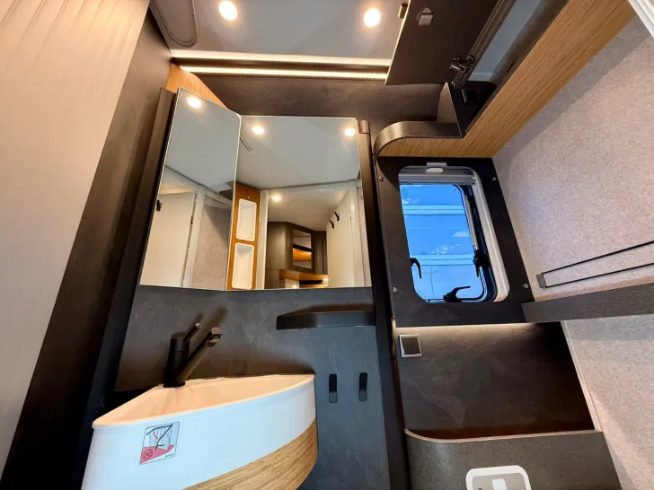 Fahrzeugbild Hymer Venture S #37