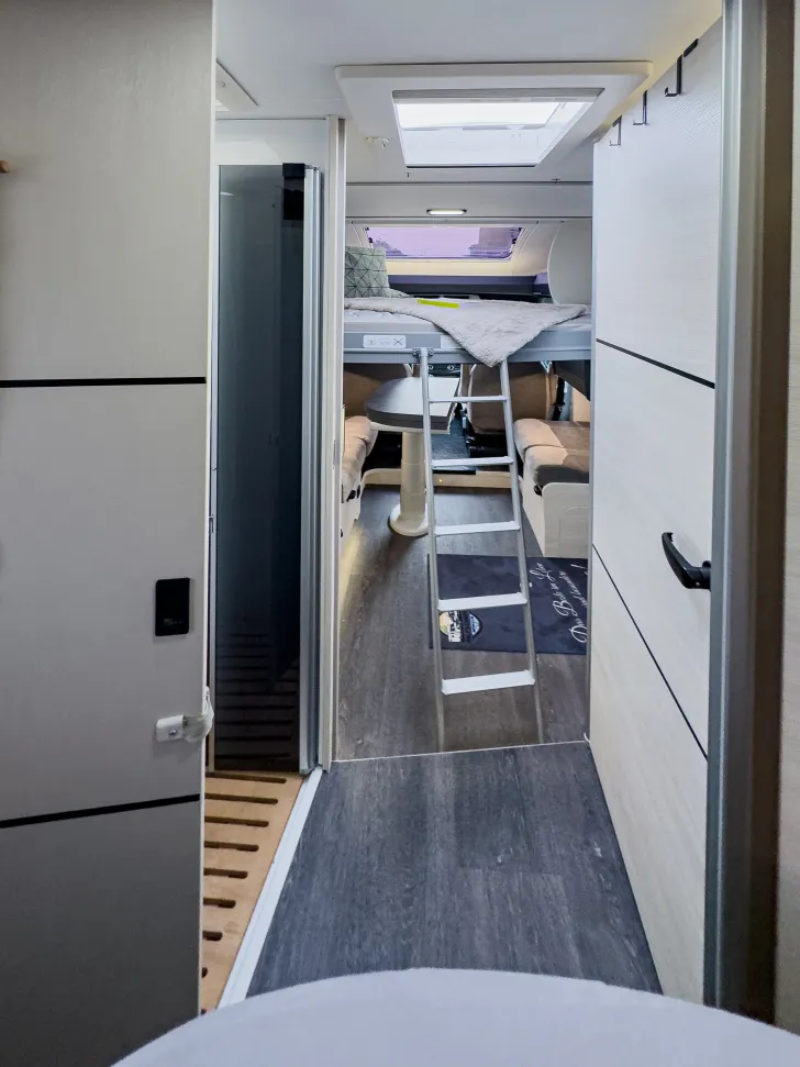 Fahrzeugbild Challenger Teilintegriert 328 Graphite Premium - SMILLA #21