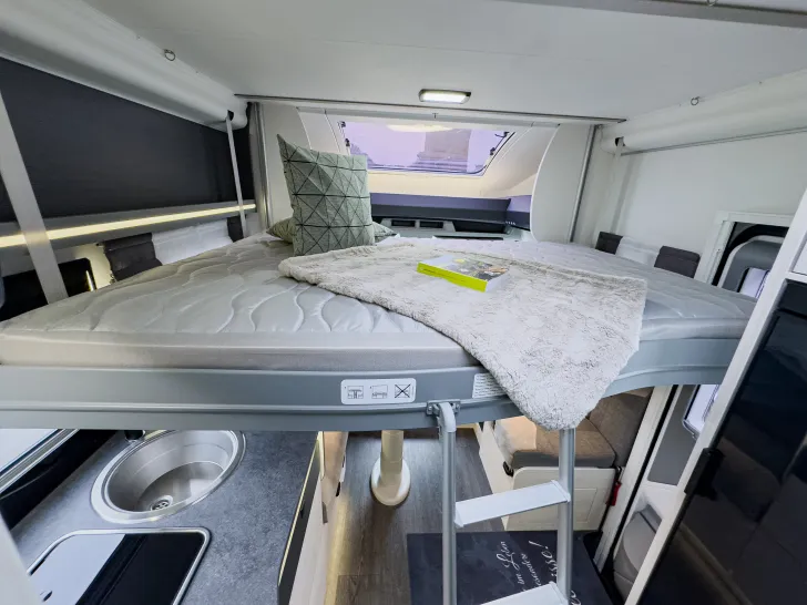 Fahrzeugbild Challenger Teilintegriert 328 Graphite Premium - SMILLA #22