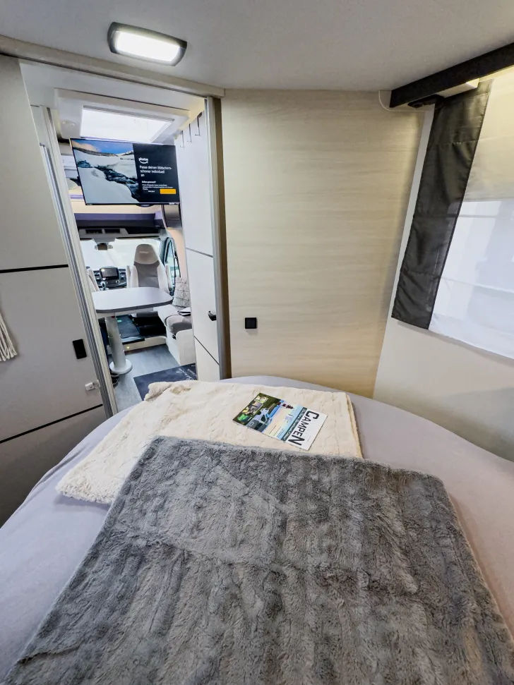 Fahrzeugbild Challenger Teilintegriert 328 Graphite Premium - SMILLA #26