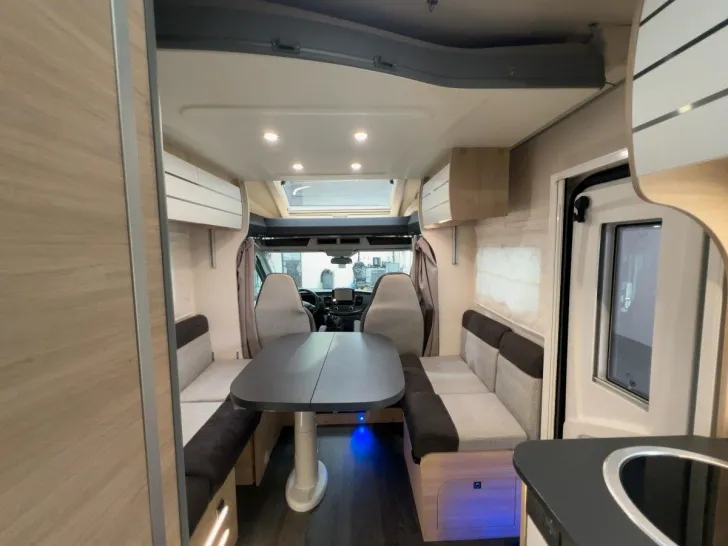 Fahrzeugbild Challenger 264/Festbett+Hubbett/Garage/Markise/Finanzierung #11