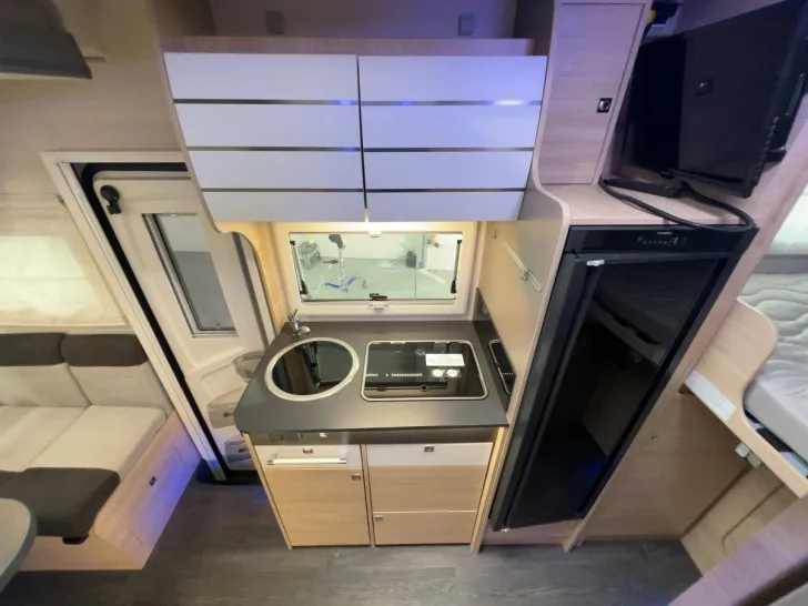 Fahrzeugbild Challenger 264/Festbett+Hubbett/Garage/Markise/Finanzierung #15