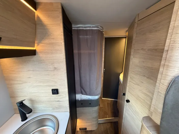 Fahrzeugbild Weinsberg CaraCompact 600 MF EDITION [PEPPER] MJ2027 #37