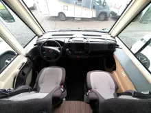 Fahrzeugbild Knaus Sky i 700 Hubstützen + AHK + Wechselrichter #7