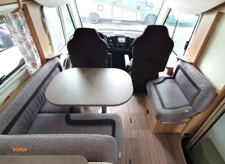 Fahrzeugbild Knaus Sky i 700 Hubstützen + AHK + Wechselrichter #13