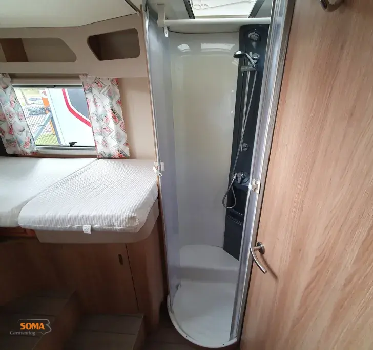 Fahrzeugbild Knaus Sky i 700 Hubstützen + AHK + Wechselrichter #18