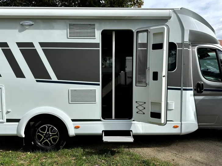 Fahrzeugbild Carado T457 pro+ *Solar*Digital-Paket* #8