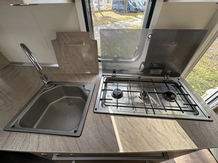 Fahrzeugbild Bürstner Averso Top 430 TS #12