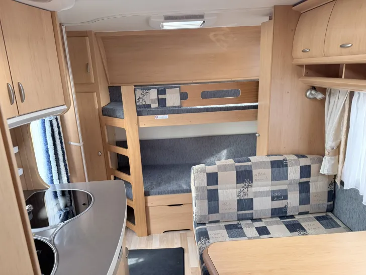 Fahrzeugbild Hobby De Luxe Easy 500 KMFe #10