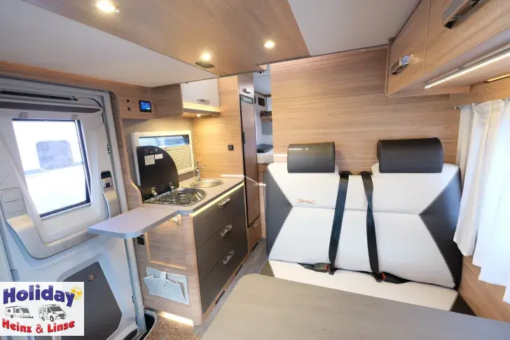 Fahrzeugbild Weinsberg CaraSuite EDITION SPICY 650 MEG 140 PS Automatik #8
