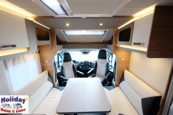 Fahrzeugbild Weinsberg CaraSuite 700 DX 160 PS Automatik #7