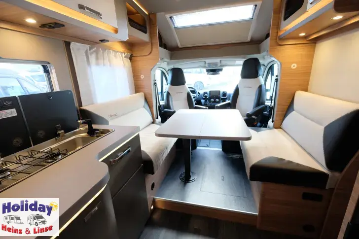 Fahrzeugbild Weinsberg CaraSuite 700 DX 160 PS Automatik #8