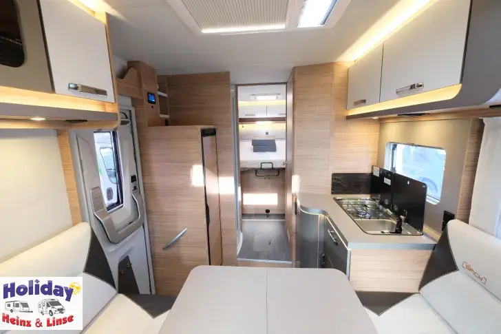 Fahrzeugbild Weinsberg CaraSuite 700 DX 160 PS Automatik #9