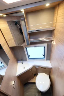 Fahrzeugbild Weinsberg CaraSuite 700 DX 160 PS Automatik #12