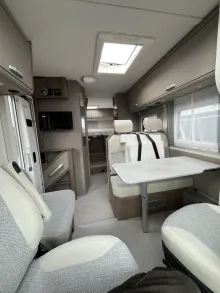 Fahrzeugbild Carado T 328 #7